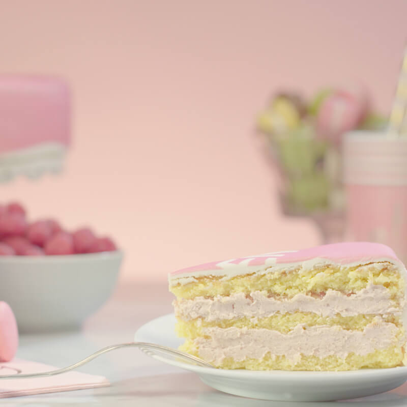 Gâteau rose "Keep calm and ..."