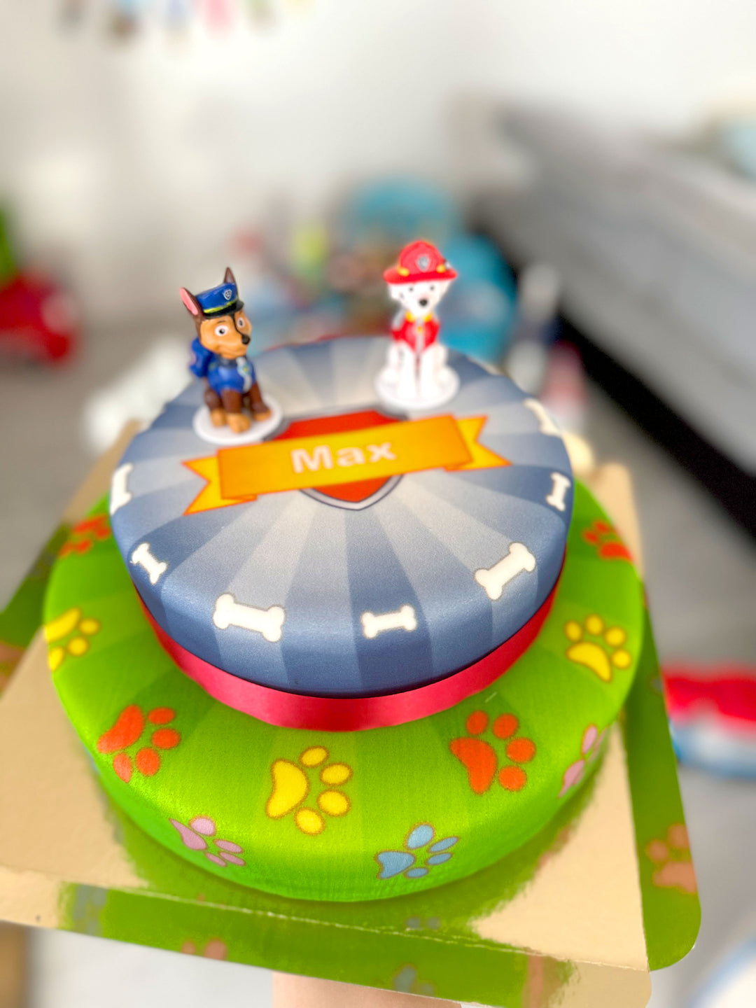 Gâteau figurines Pat'Patrouille® 2 étages - Chase et Marcus