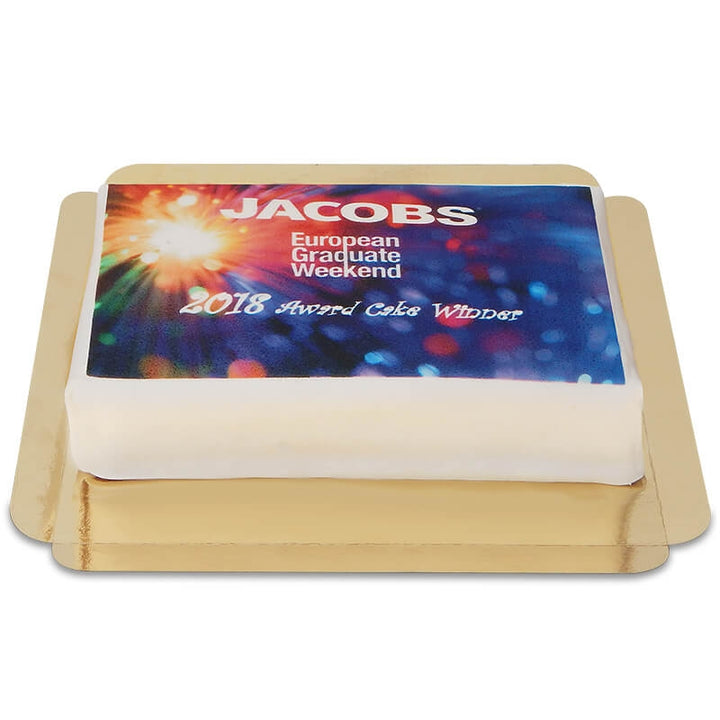 Gâteau rectangulaire avec logo