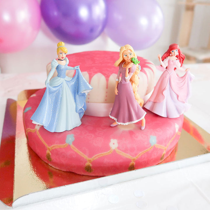 Les 3 princesses® en gâteau 2 étages avec rubans