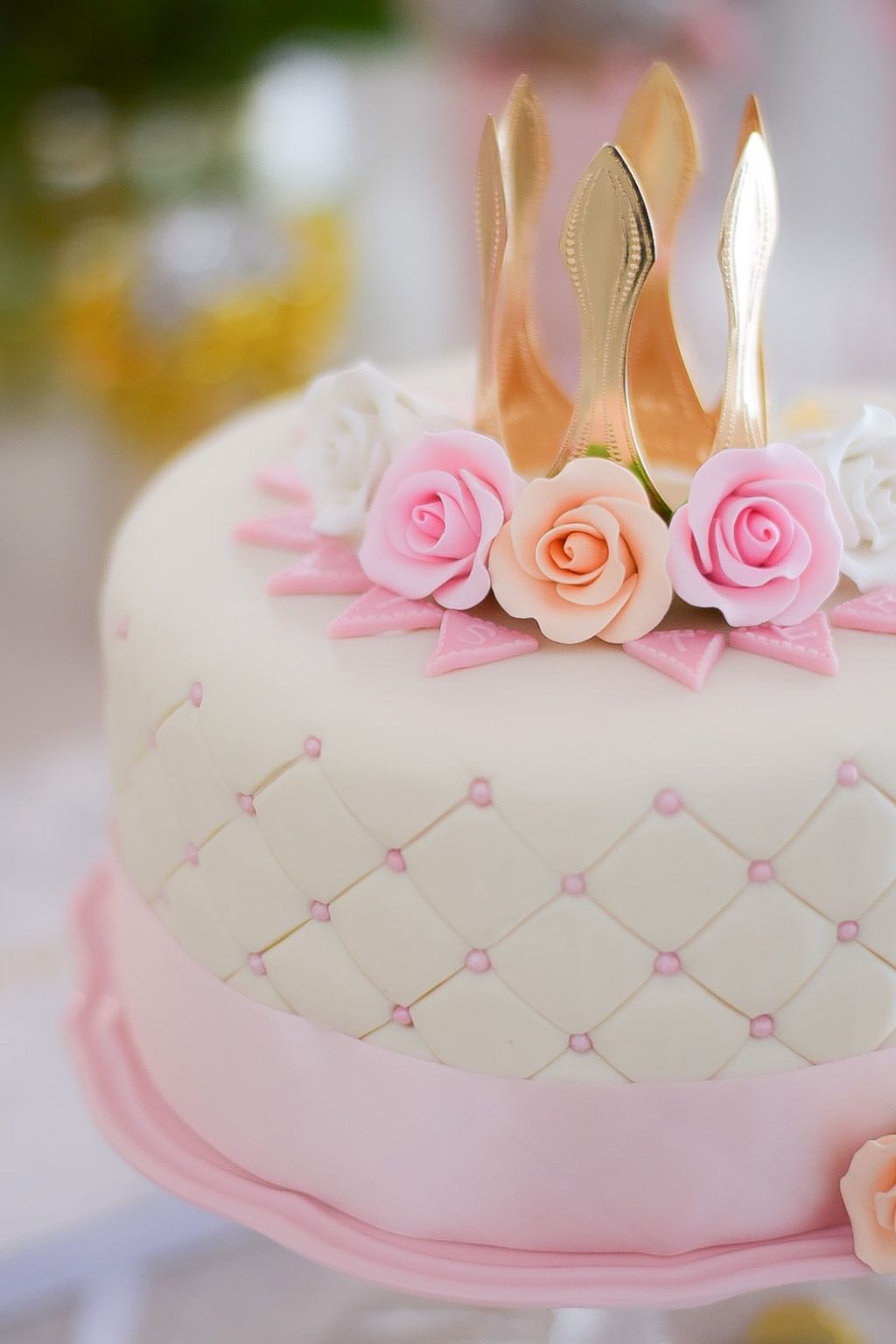 Gâteau "Happy Birthday" Deluxe - Rose 